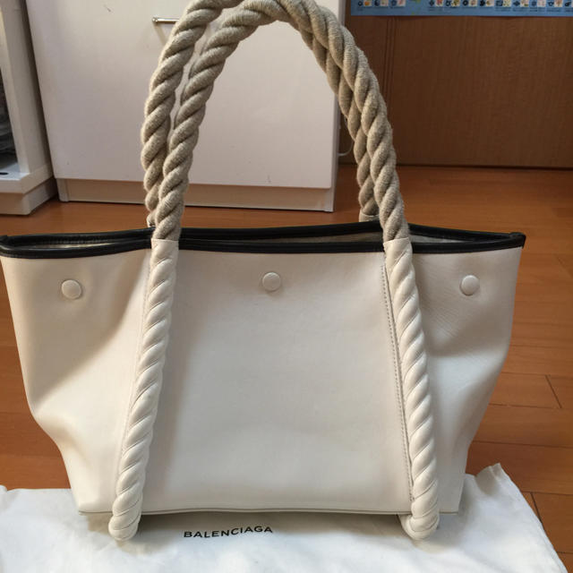 BALENCIAGA BAG(バレンシアガバッグ)のぱーぴぽ様バレンシアガ バック レディースのバッグ(ショルダーバッグ)の商品写真