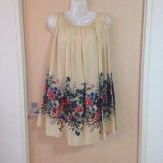 ジルスチュアート(JILLSTUART)のシルク花柄ワンピース(ミニワンピース)