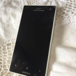 ソニー(SONY)の【ひで様専用】au Xperia is12s 3Gスマートフォン 中古 白(スマートフォン本体)