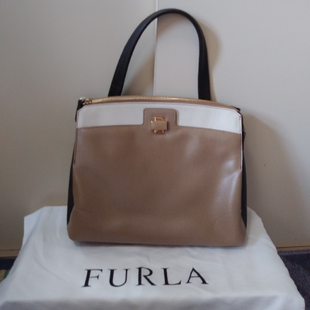 FURLA フルラ   バイカラー ワンショルダー　ハンドバッグ