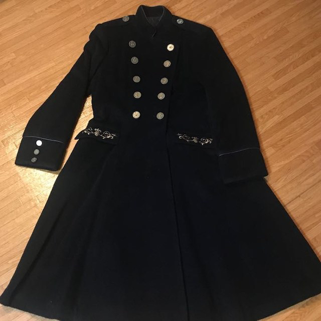 手渡し) メタモルフォーゼ 王冠刺繍 ミニケープ付 ロングコート