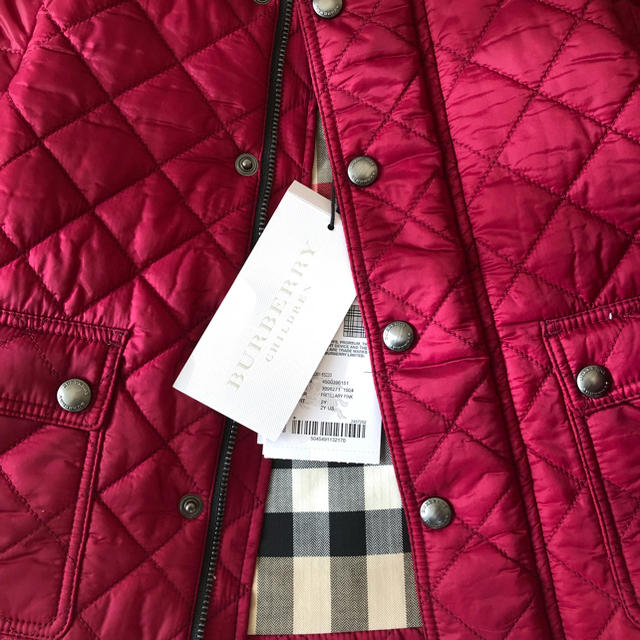 BURBERRY(バーバリー)の【SHU.mama様専用】バーバリー キルティングジャケット キッズ/ベビー/マタニティのキッズ服女の子用(90cm~)(ジャケット/上着)の商品写真