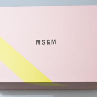 エムエスジイエム(MSGM)のちゅう様専用MSGM シューズ＋ショートTセット(スリッポン/モカシン)