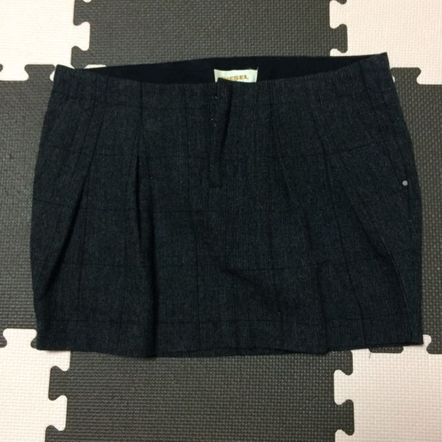 DIESEL(ディーゼル)のディーゼル スカート ミニ グレー レディースのスカート(ミニスカート)の商品写真