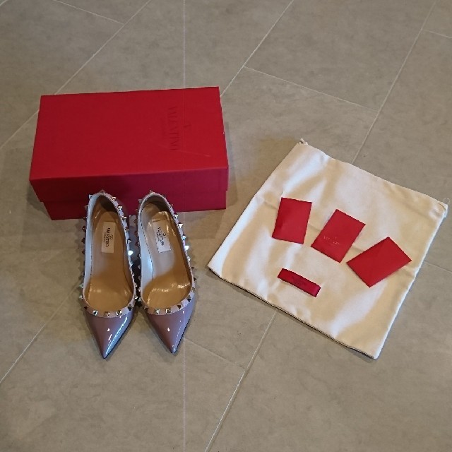 定番!大人気VALENTINO ロックスタッズ パンプス towinglouisvilleky.com
