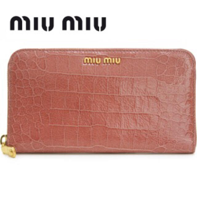 miumiu(ミュウミュウ)のMIUMIU サーモンピンク 中古 長財布 メンズのファッション小物(長財布)の商品写真