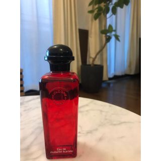 エルメス(Hermes)のHERMES香水(eau de rhubarbe ecarlate)100ml(ユニセックス)