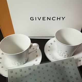 ジバンシィ(GIVENCHY)のジバンシー コーヒーカップ2個セット トレー付き(グラス/カップ)