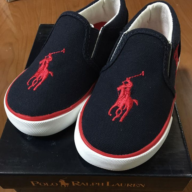 Ralph Lauren(ラルフローレン)のラルフスニーカー キッズ/ベビー/マタニティのキッズ/ベビー/マタニティ その他(その他)の商品写真