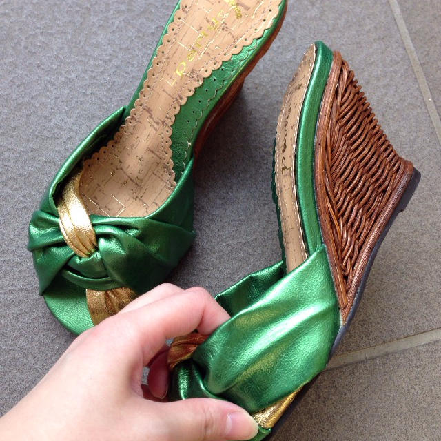 未使用☆グリーンウエッジサンダル レディースの靴/シューズ(サンダル)の商品写真