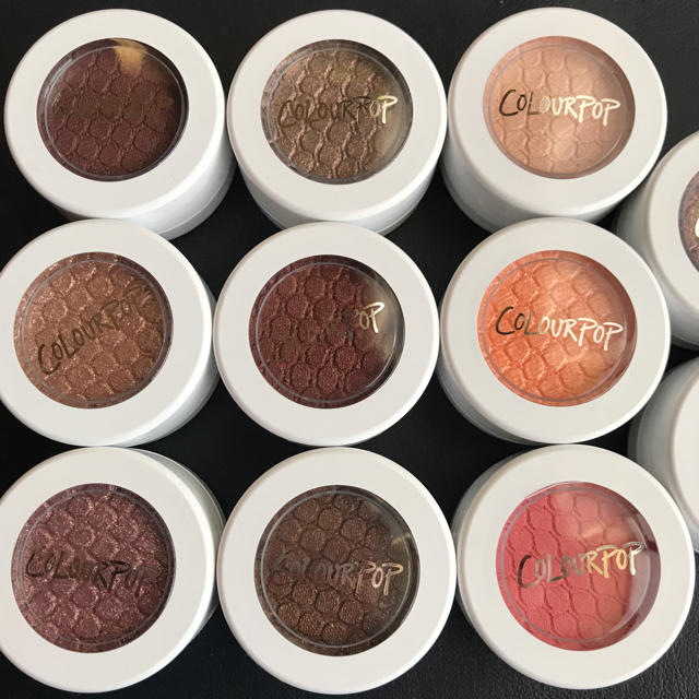 colourpop(カラーポップ)のカラーポップ アイシャドウ フェースカラー 11色セットして 未使用 日常色 コスメ/美容のベースメイク/化粧品(アイシャドウ)の商品写真