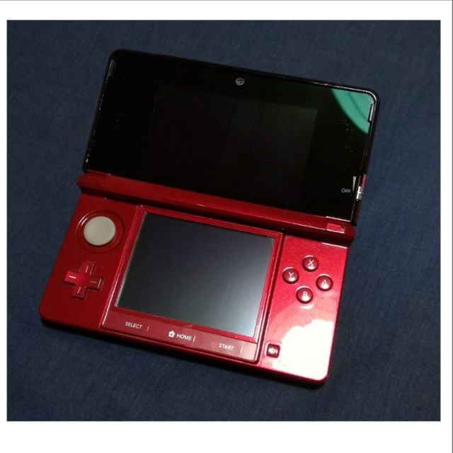ニンテンドー　3DS 赤 レッド　本体　動作確認済