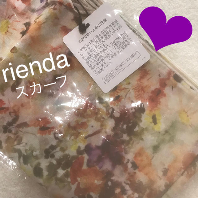 rienda(リエンダ)の✨新品💗rienda 💗花柄 スカーフ✨ レディースのファッション小物(バンダナ/スカーフ)の商品写真