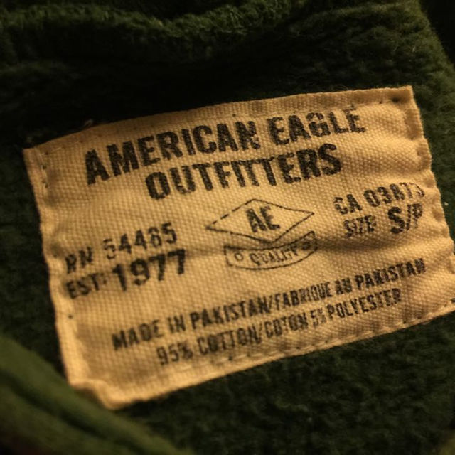 American Eagle(アメリカンイーグル)のAMERICAN EAGLE パーカー 緑 S(日本M相当) メンズのトップス(パーカー)の商品写真