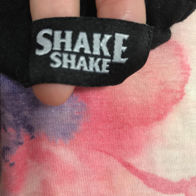 SHAKE SHAKE(シェイクシェイク)のSHAKE SHAKE マキシワンピース レディースのワンピース(ロングワンピース/マキシワンピース)の商品写真