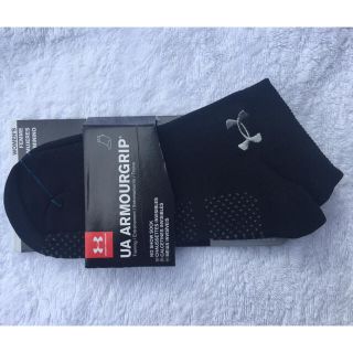 アンダーアーマー(UNDER ARMOUR)の新品 グリップ付  アーマーグリップ ノーショウソックス(グレー系)(ソックス)