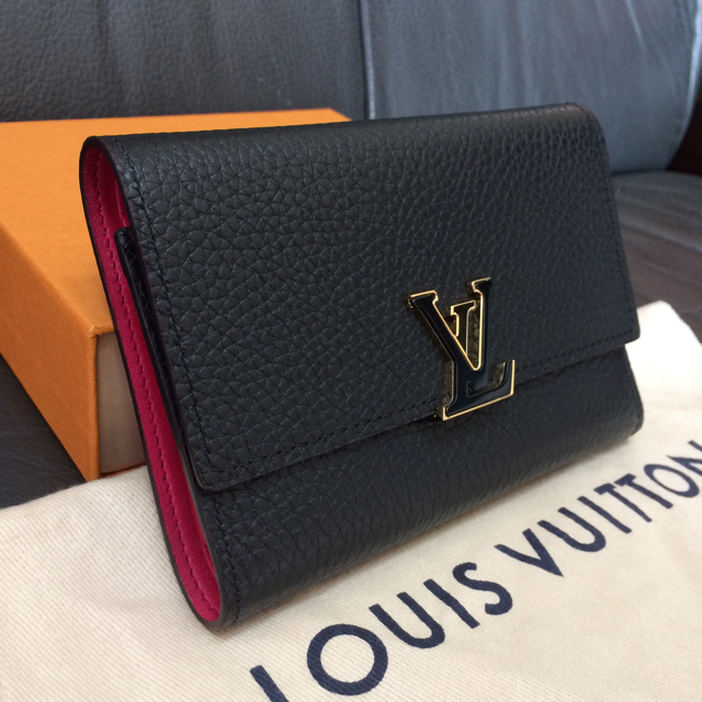 LOUIS VUITTON(ルイヴィトン)の新品未使用 ルイヴィトン カプシーヌ 財布 ブラック 黒 バッグノアール サイフ レディースのファッション小物(財布)の商品写真