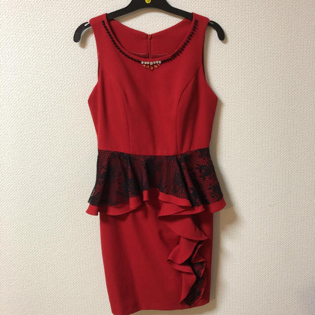 あり【新品】赤×黒レースミニドレス サイズS.Mどちらもあります！
