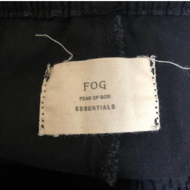 FEAR OF GOD(フィアオブゴッド)のfog essentials trouser pants メンズのパンツ(チノパン)の商品写真