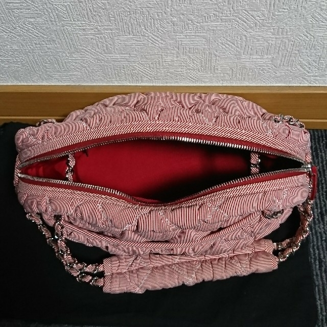 CHANEL(シャネル)の♡値下げ♡ シャネル バブルキルトチェーン ショルダーバッグ レディースのバッグ(ショルダーバッグ)の商品写真