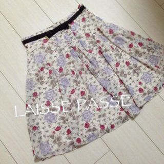 レッセパッセ(LAISSE PASSE)のレッセ♥︎花柄 シフォンSK(ミニスカート)