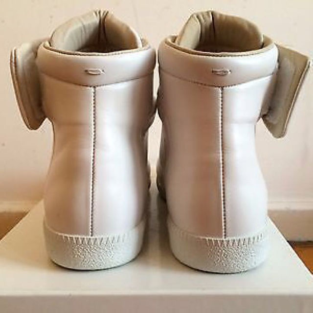 Maison Martin Margiela(マルタンマルジェラ)のマルジェラ スニーカー 44 白 yeezy boost supreme 登坂 メンズの靴/シューズ(スニーカー)の商品写真