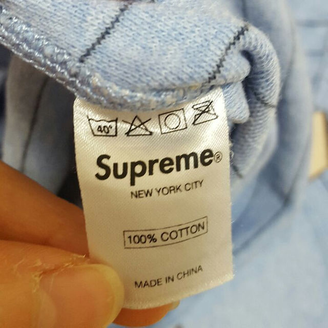 Supreme(シュプリーム)のSupremeロングTシャツ メンズのトップス(その他)の商品写真