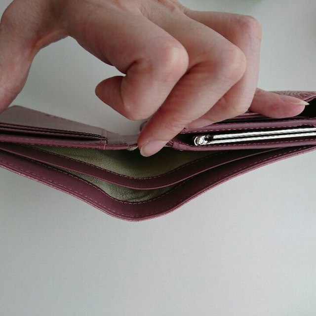 DAKS(ダックス)のDAKS  ペイズリー柄 折り財布 がま口👛 レディースのファッション小物(財布)の商品写真