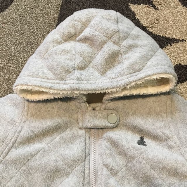 babyGAP(ベビーギャップ)の防寒ロンパース babyGAP 80センチ キッズ/ベビー/マタニティのベビー服(~85cm)(カバーオール)の商品写真