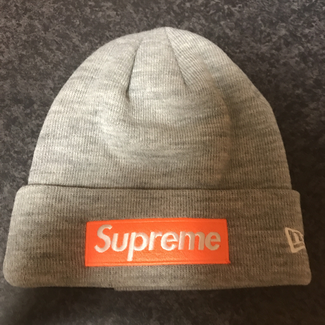 Supreme(シュプリーム)のsupreme box logo beanie グレー オレンジ メンズの帽子(その他)の商品写真