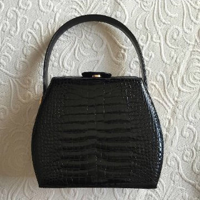 お値下美品☆JRAクロコダイル黒ハンドバッグ・シャイニング☆ | clipa.md