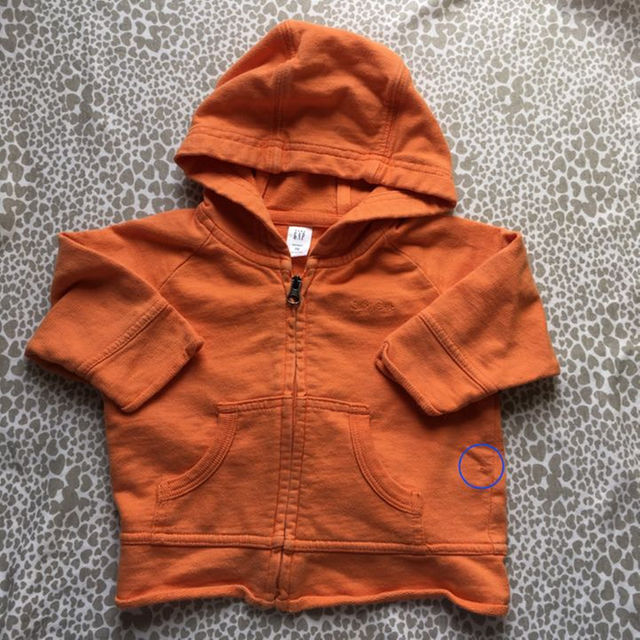 babyGAP(ベビーギャップ)の訳あり baby gap パーカー 70 キッズ/ベビー/マタニティのベビー服(~85cm)(その他)の商品写真