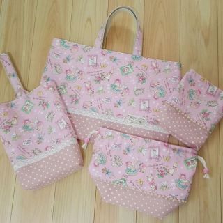 入学入園、新学期レッスンバック４点セット♪女の子用ピンクのうさぎ☆ハンドメイド(外出用品)