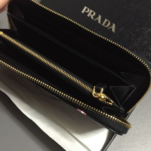 PRADA(プラダ)の定価89640円 新品 プラダ 財布 サフィアーノ レディースのファッション小物(財布)の商品写真