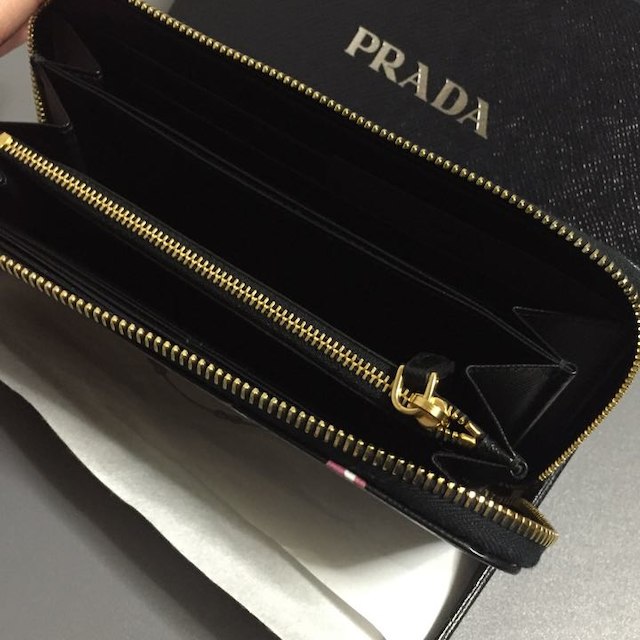 PRADA(プラダ)の定価86840円 新品 プラダ 長財布 サフィアーノ ピンク レディースのファッション小物(財布)の商品写真