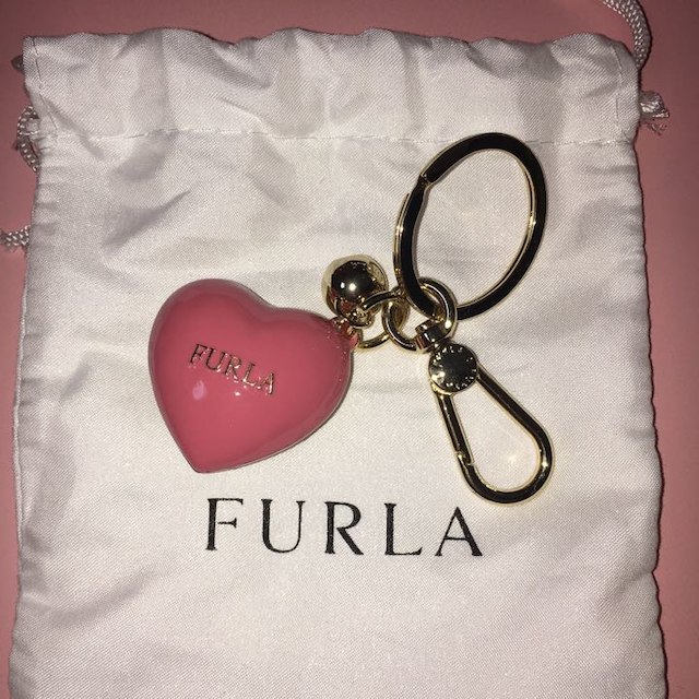 Furla(フルラ)のacnan 様 新品 FURLAのキーリング 送料無料 レディースのファッション小物(キーケース)の商品写真