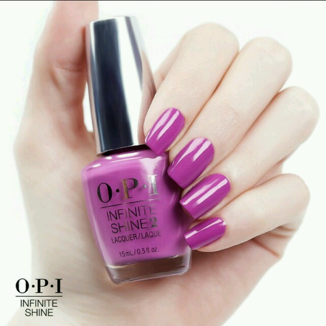 OPI(オーピーアイ)の新品☆opi インフィニットシャイン ネイル 紫 コスメ/美容のネイル(マニキュア)の商品写真