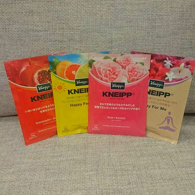 Kneipp(クナイプ)の【新品未使用品】KNEIPPバスソルト 4種類セット コスメ/美容のボディケア(その他)の商品写真