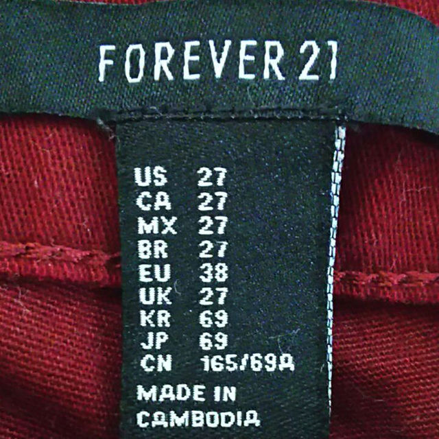 FOREVER 21(フォーエバートゥエンティーワン)の値下げ❗️フォーエバー21 パンツ(レッド) レディースのパンツ(その他)の商品写真