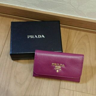 プラダ(PRADA)の新品同様♡プラダサフィアーノキーケース♡(財布)