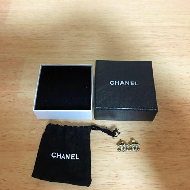 CHANEL ココマーク 両耳用ピアス