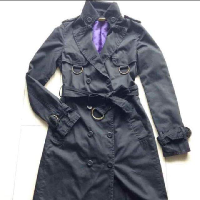 SLY(スライ)の新品未使用 ロングトレンチコート ブラック ７号 スライマウジームルーア通勤春物 レディースのジャケット/アウター(トレンチコート)の商品写真