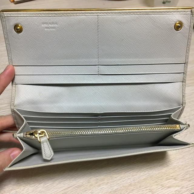 PRADA(プラダ)のPRADA長財布 値下げ可能 レディースのファッション小物(財布)の商品写真