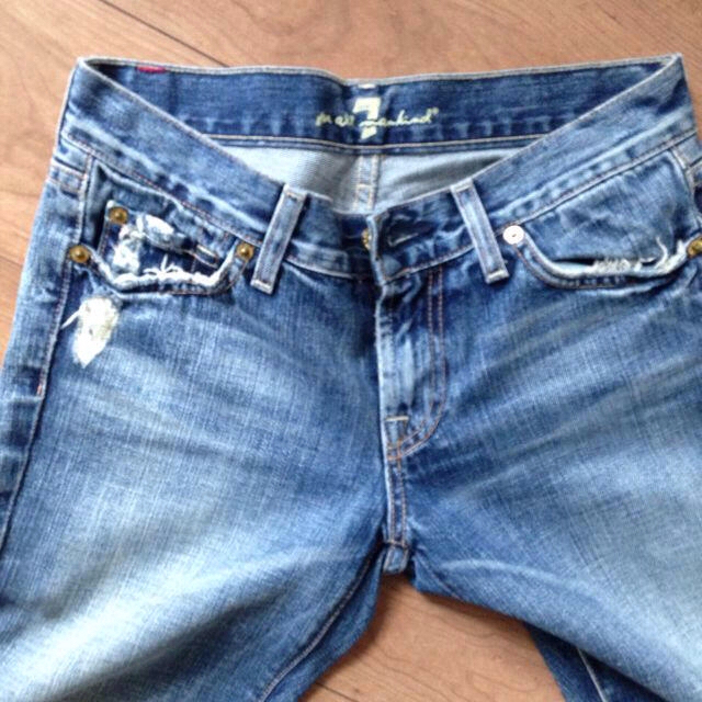 7 for all mankind(セブンフォーオールマンカインド)のセブン♡♡ダメージジーンズ レディースのパンツ(デニム/ジーンズ)の商品写真