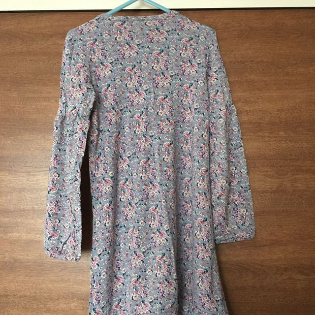 BENETTON(ベネトン)のBENETTON ワンピース120cm キッズ/ベビー/マタニティのキッズ服女の子用(90cm~)(ワンピース)の商品写真