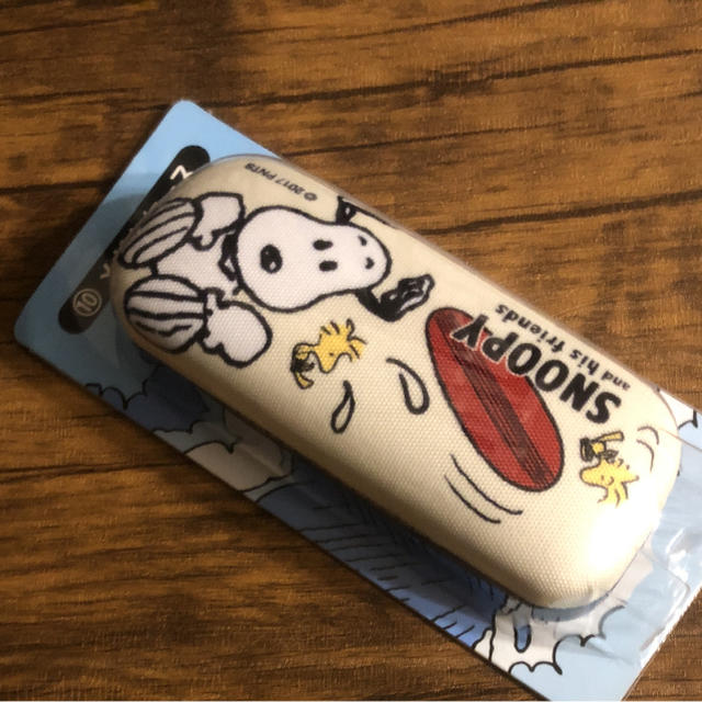 SNOOPY(スヌーピー)のスヌーピー 新品❁メガネケース❁ レディースのファッション小物(サングラス/メガネ)の商品写真