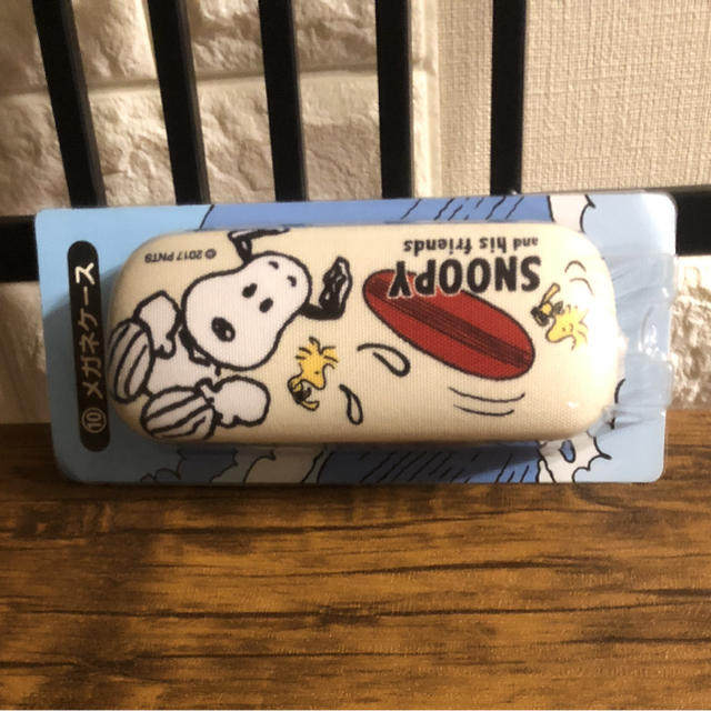 SNOOPY(スヌーピー)のスヌーピー 新品❁メガネケース❁ レディースのファッション小物(サングラス/メガネ)の商品写真