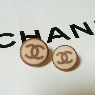 シャネル(CHANEL)の【送料込】CHANEL 正規品ボタン 2個セット(各種パーツ)