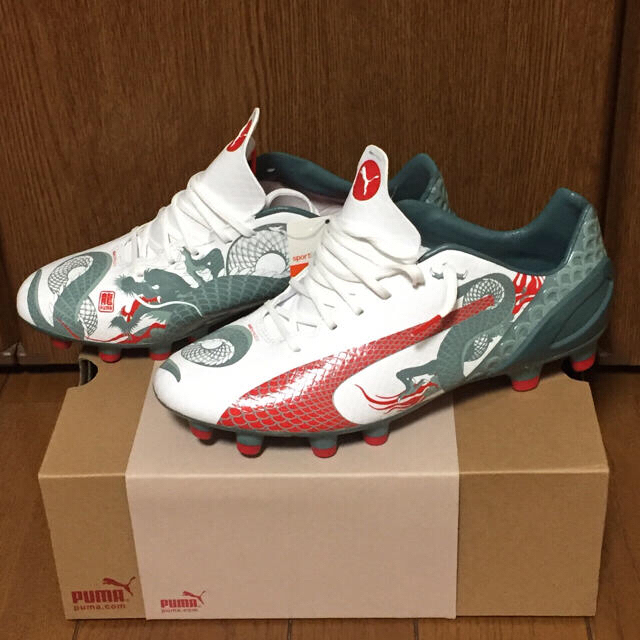 ⭐️新品未使用⭐️PUMA 龍 サッカースパイク ⭐️新品未使用⭐️PUMA 龍 サッカースパイク