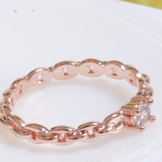 18K RGP ゴールド CZ 1粒 シンプル 上品 リング　gu1237e レディースのアクセサリー(リング(指輪))の商品写真